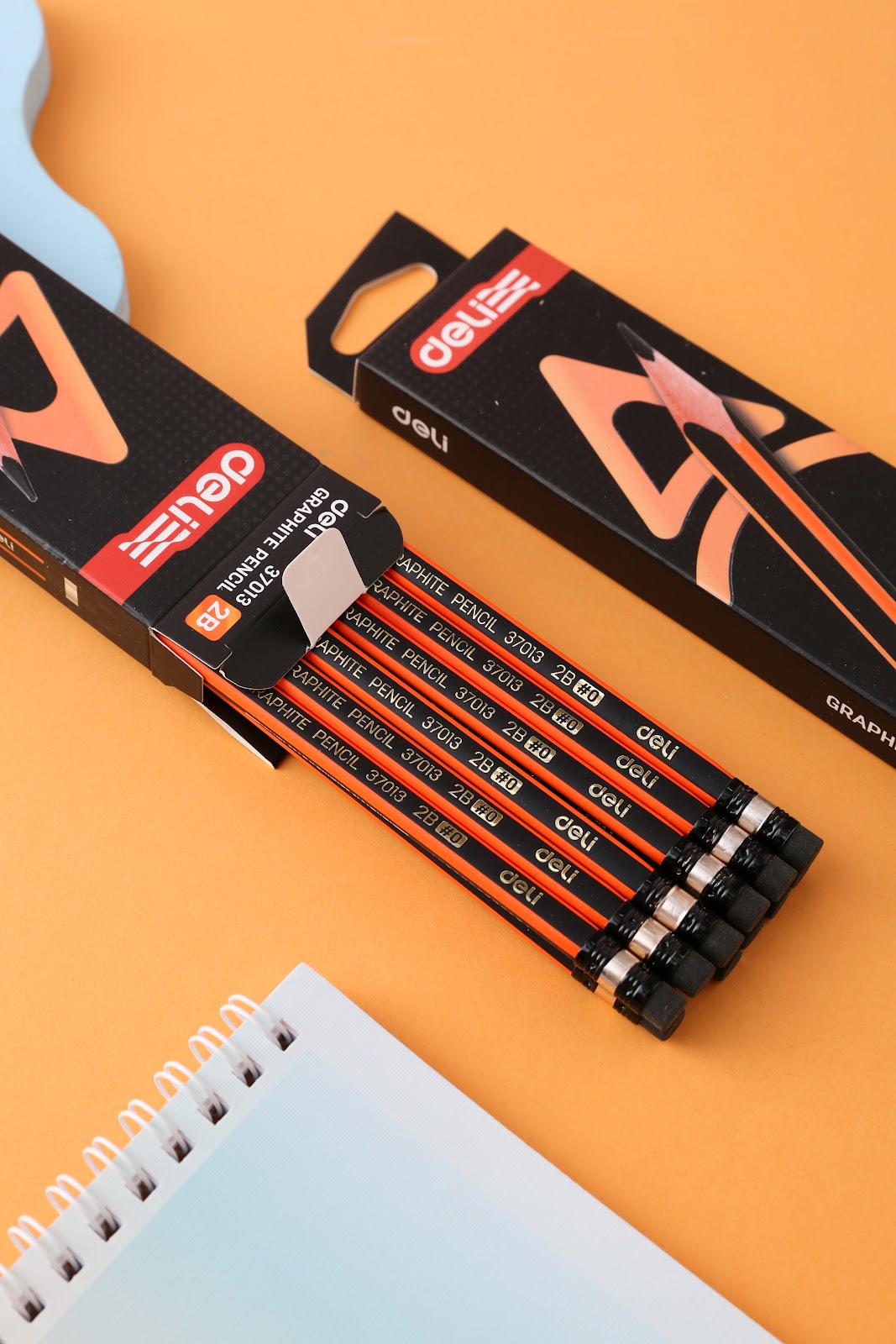 Bút chì gỗ Deli E37013 - Gỗ mềm dễ gọt ngòi chì bền khó gãy