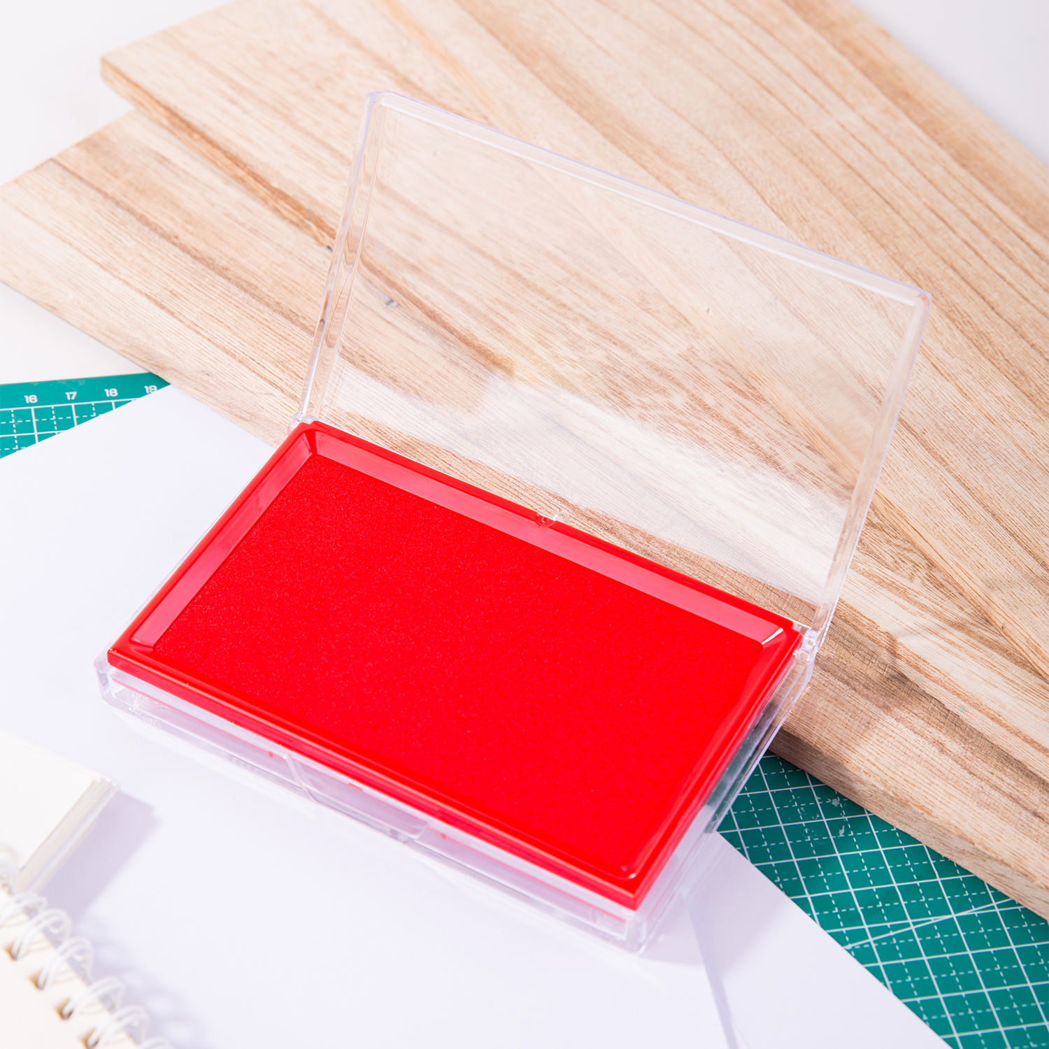 Hộp dấu đỏ Deli E9864 - Mực dấu đậm màu thấm đều và nhanh khô - Ảnh 4